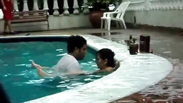 டீம் ஸ்கீட்டில் இருந்து மயக்கும் ஐவி ஆராவுடன் வாய்வழி திருகு